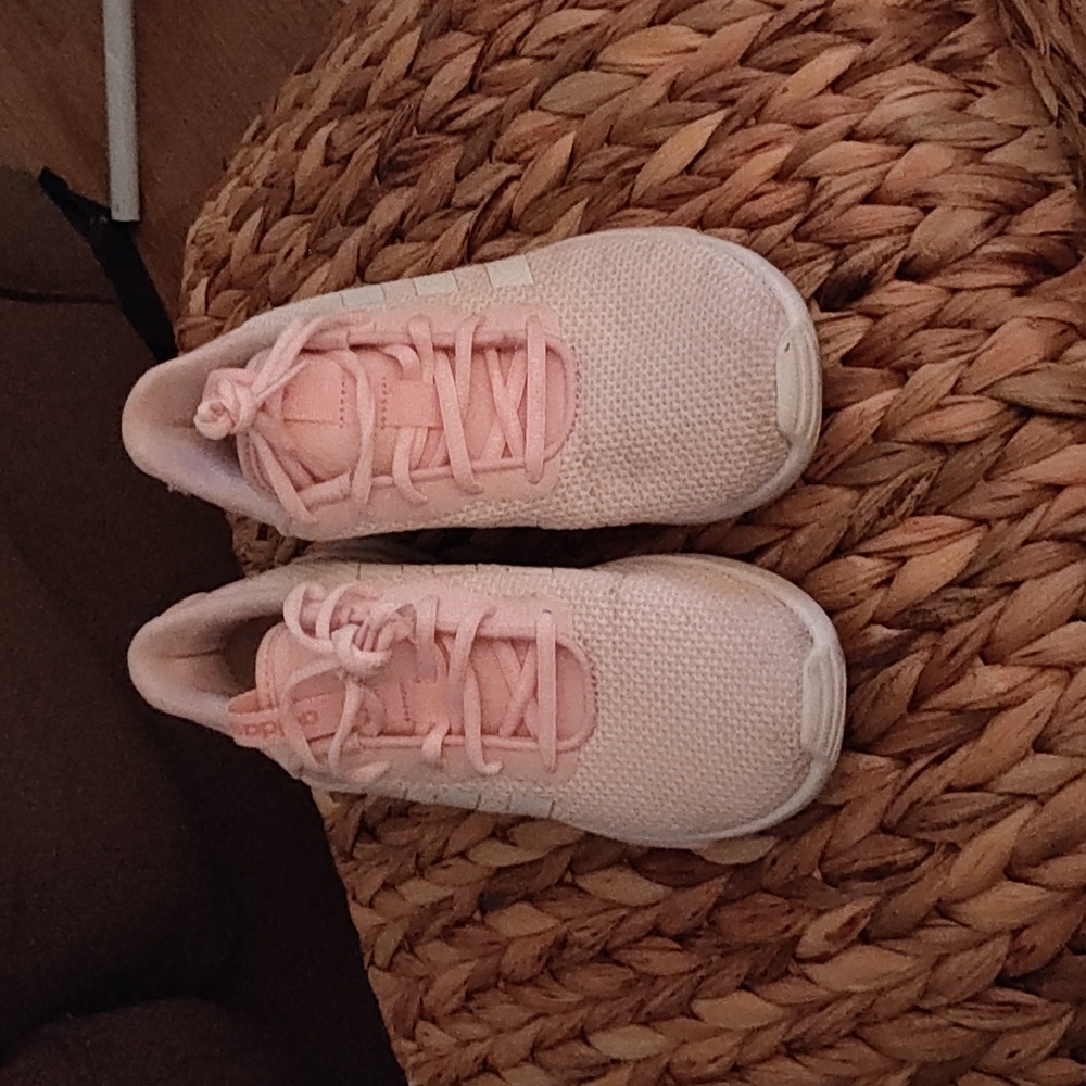 Pink Adidas - Picture 2 of 5